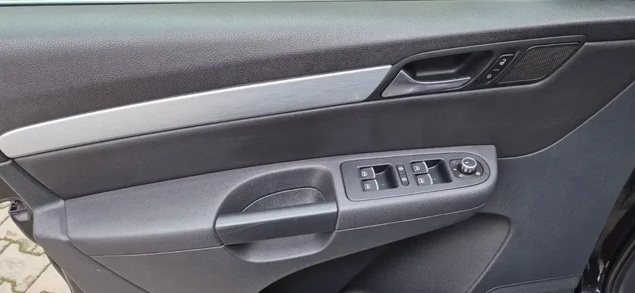 Volkswagen Sharan — imagine 10