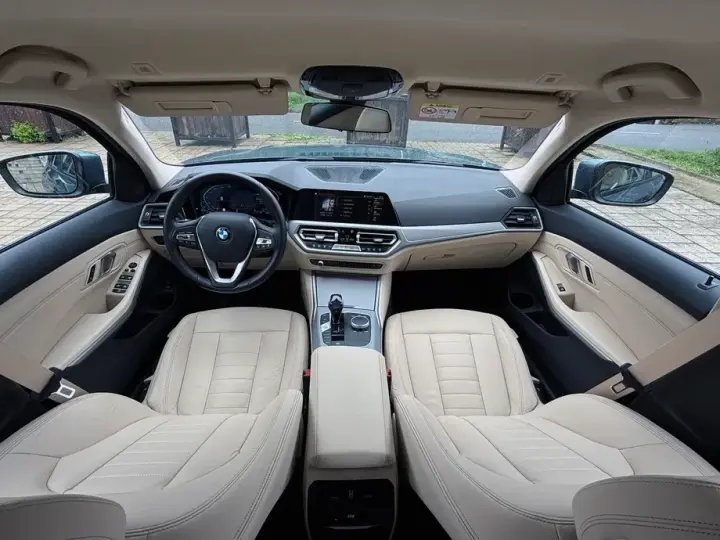 BMW Seria 3 G20/G21 318d Aut. Luxury Line