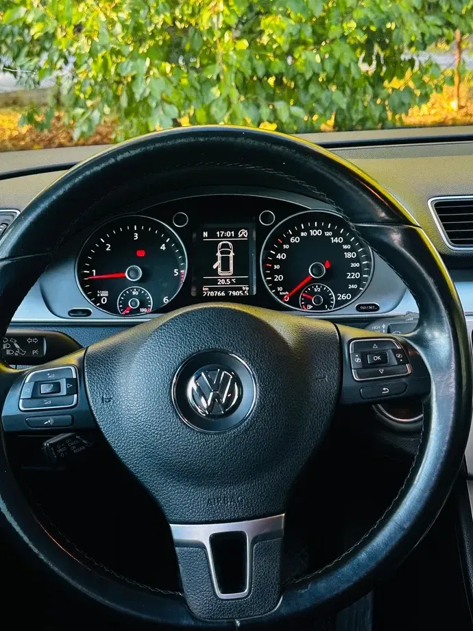 Volkswagen Passat B7 — imagine 10