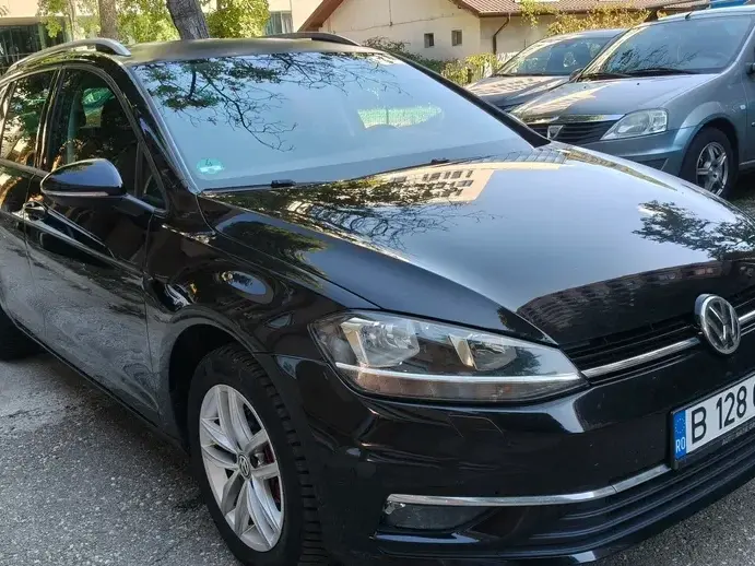 Volkswagen Golf VII 1.6 TDI DSG Comfortline