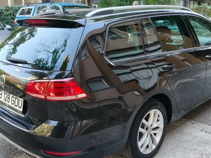 Volkswagen Golf VII 1.6 TDI DSG Comfortline