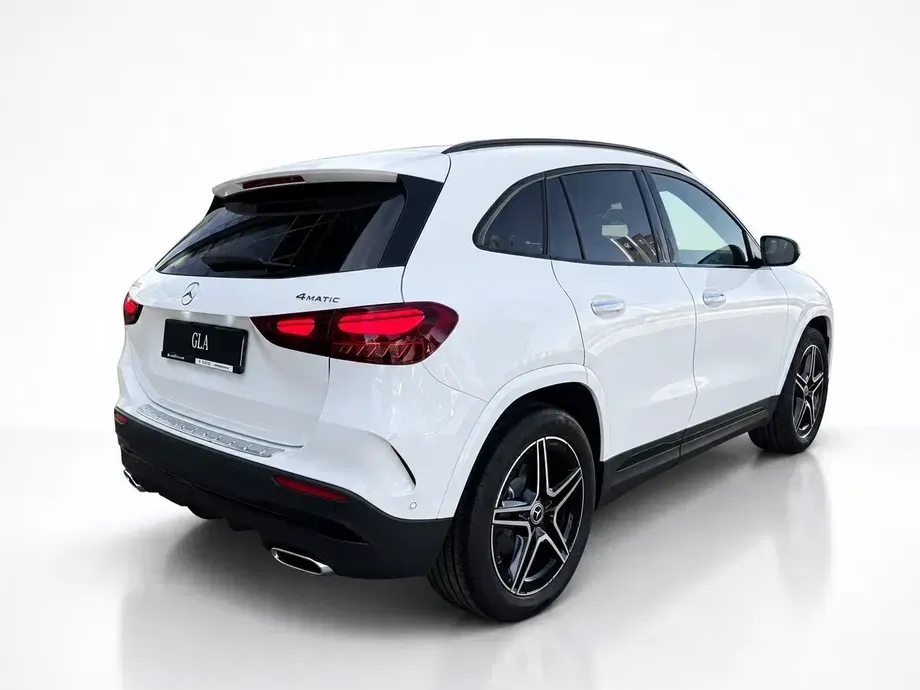 Mercedes-Benz GLA 220 4MATIC MHEV — imagine 6