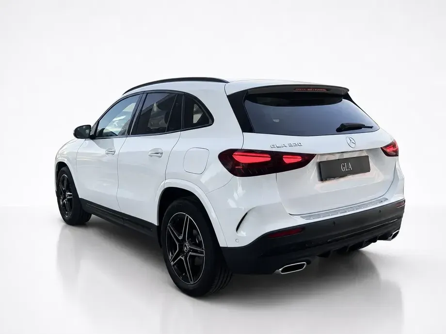 Mercedes-Benz GLA 220 4MATIC MHEV — imagine 5