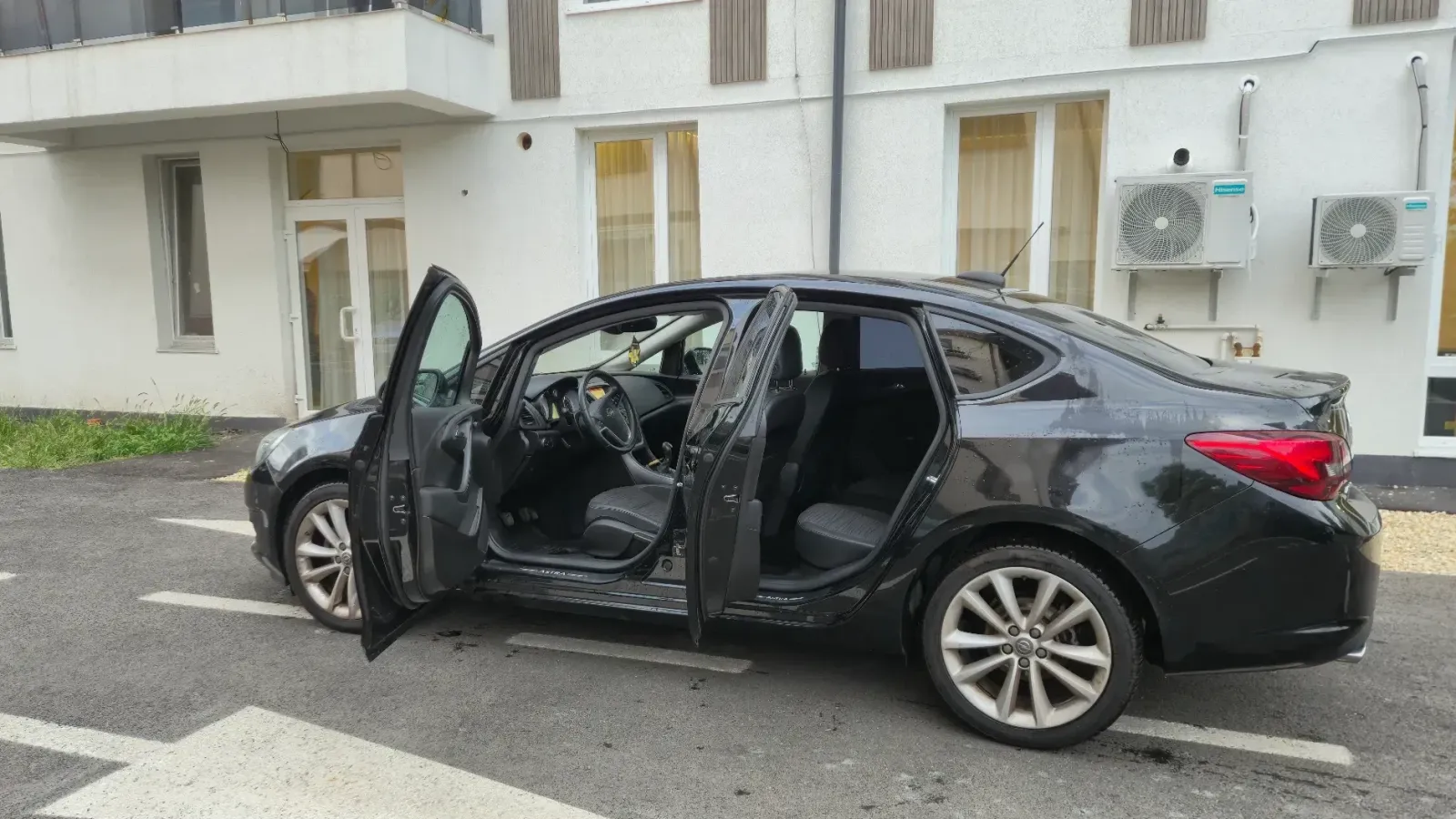 Opel Astra J — imagine 6