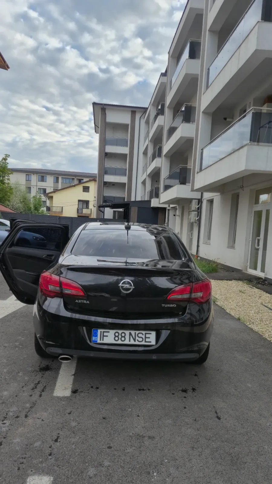 Opel Astra J — imagine 9