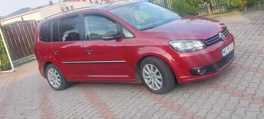 Volkswagen Touran — imagine 2