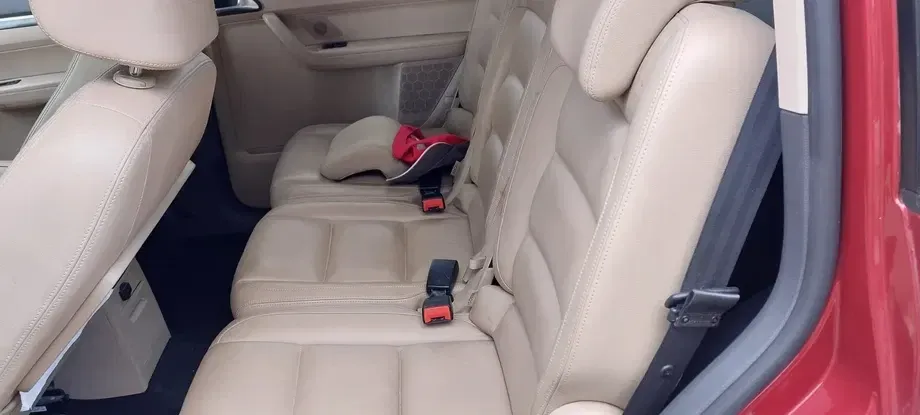 Volkswagen Touran — imagine 9