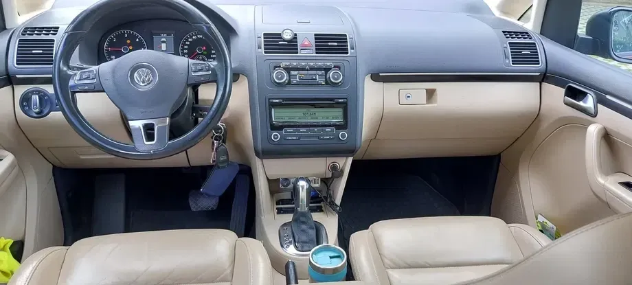 Volkswagen Touran — imagine 8