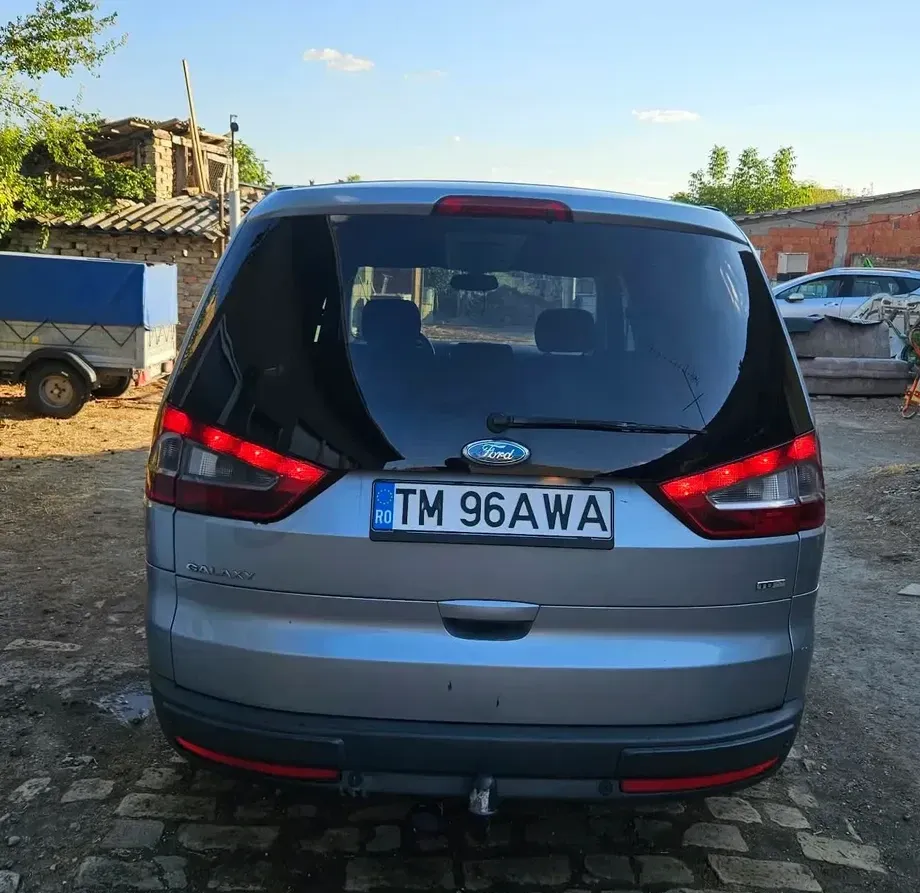 Ford Galaxy II 2.0 TDCi DPF Ghia — imagine 4