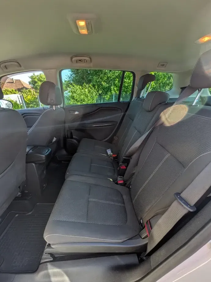 Opel Zafira C — imagine 10