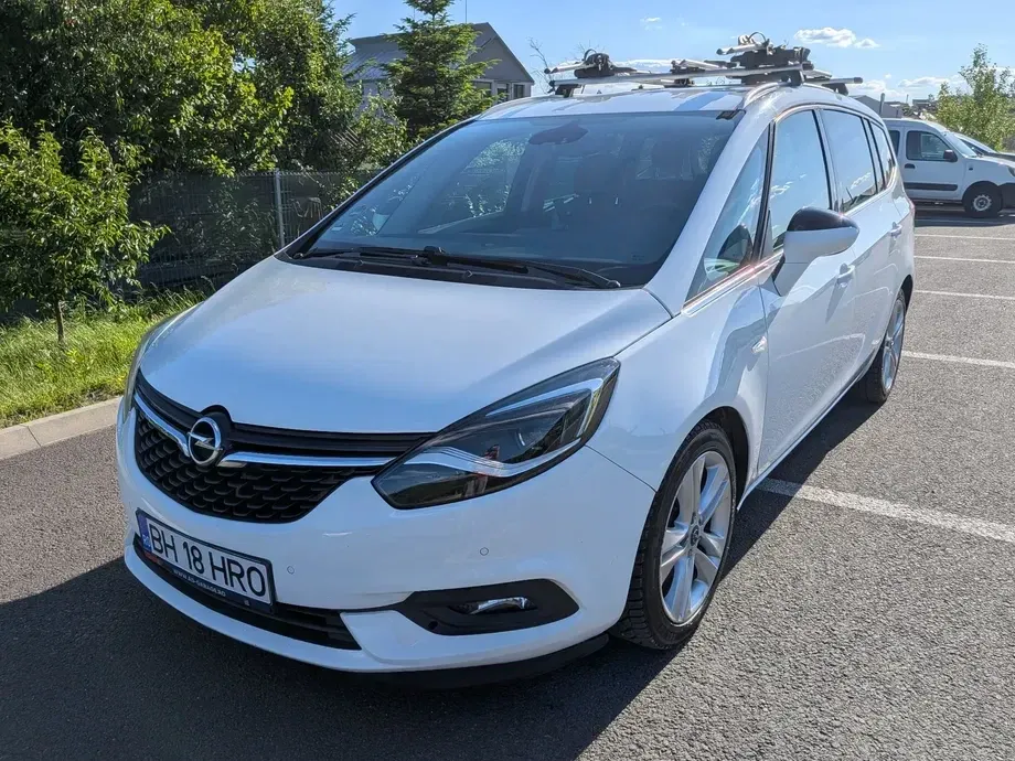 Opel Zafira C — imagine 3