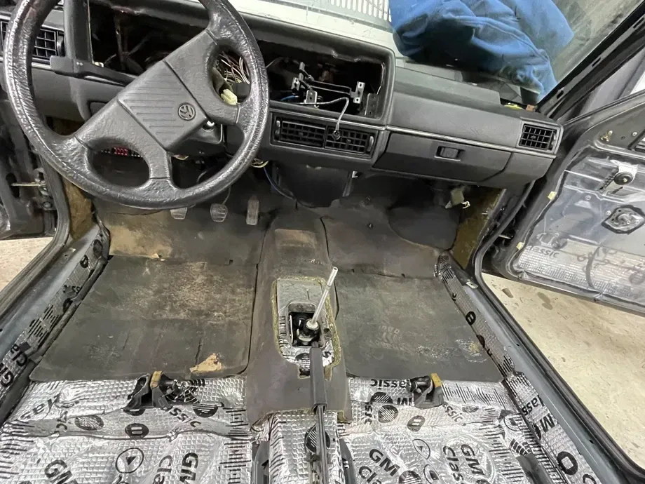 Volkswagen Jetta — imagine 8