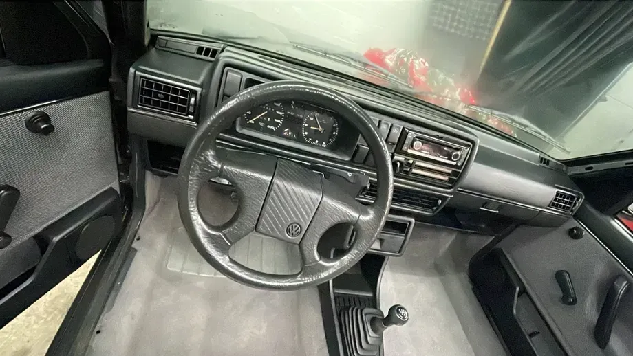 Volkswagen Jetta — imagine 4