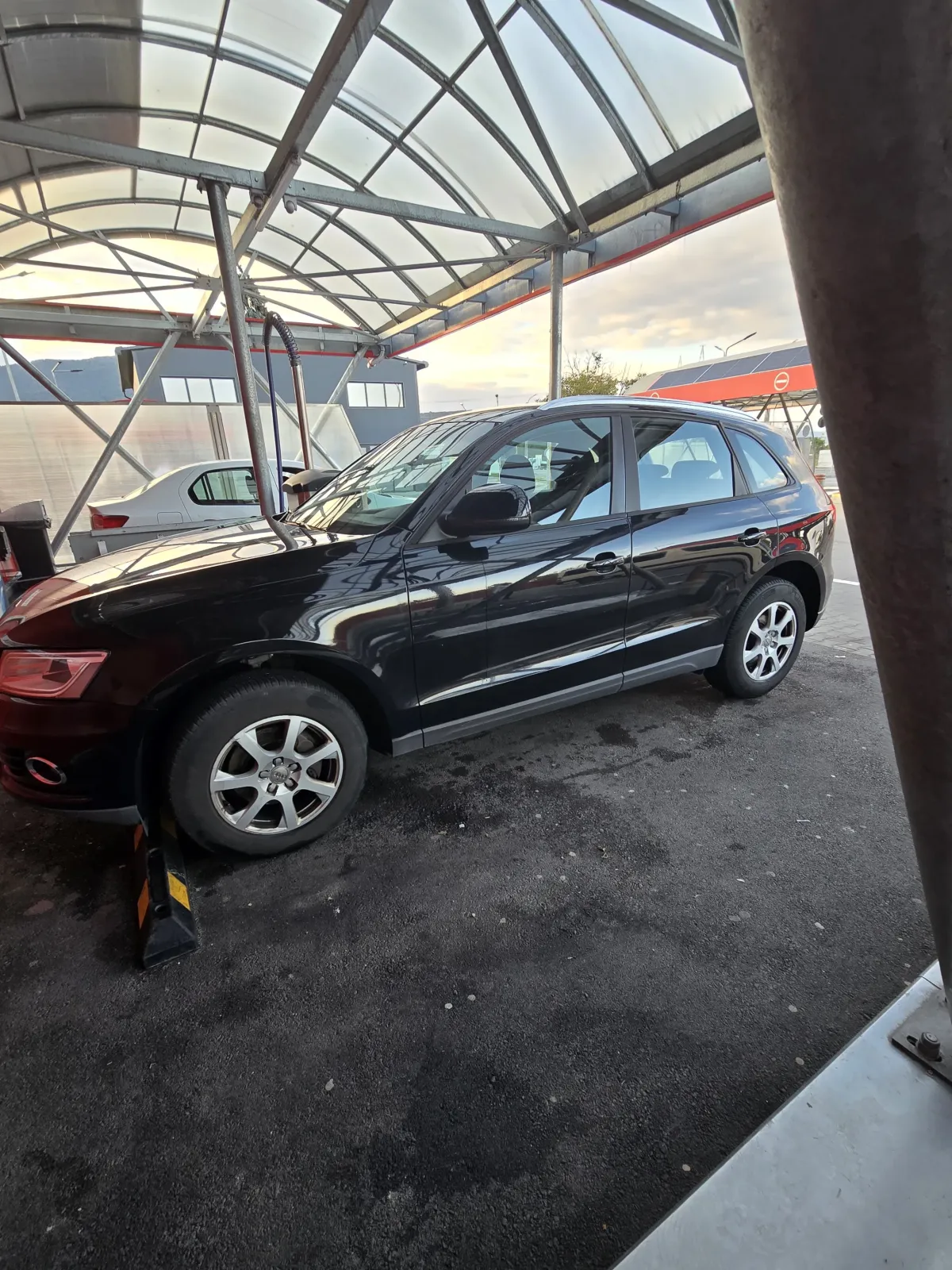 Audi Q5 2.0 TDI Quattro — imagine 10