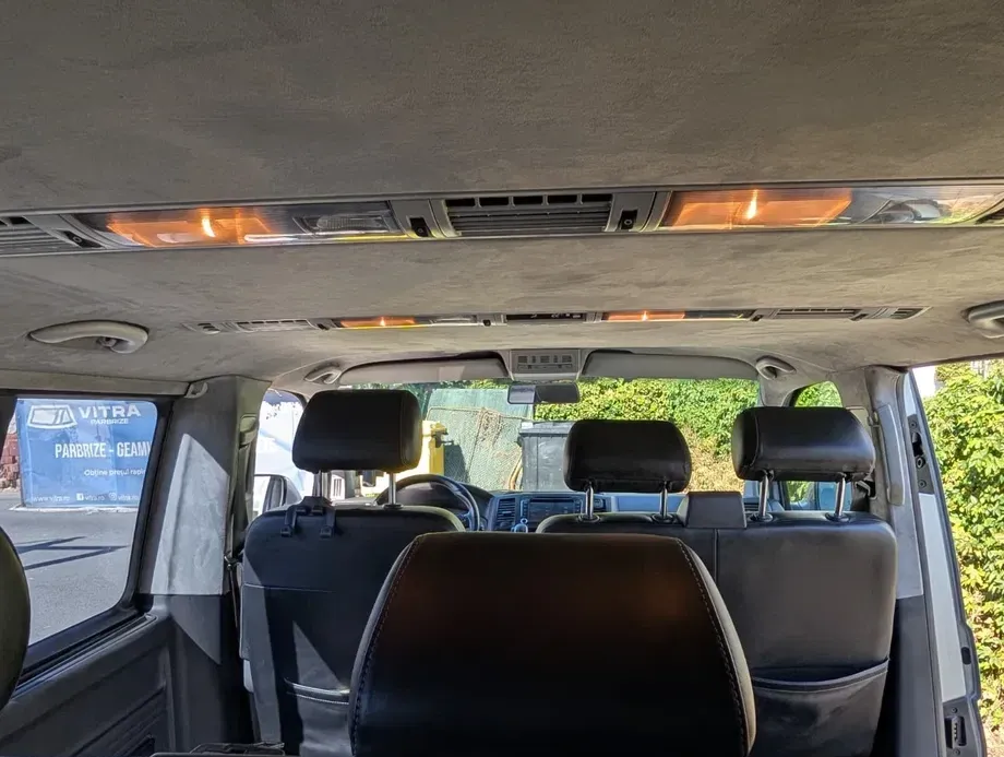 Volkswagen Caravelle — imagine 9