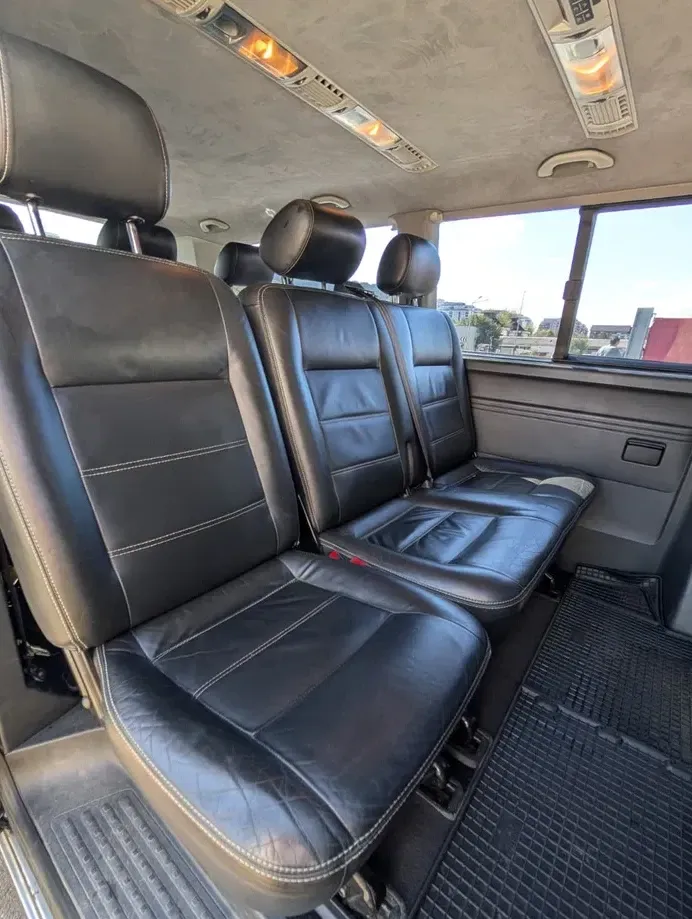 Volkswagen Caravelle — imagine 4