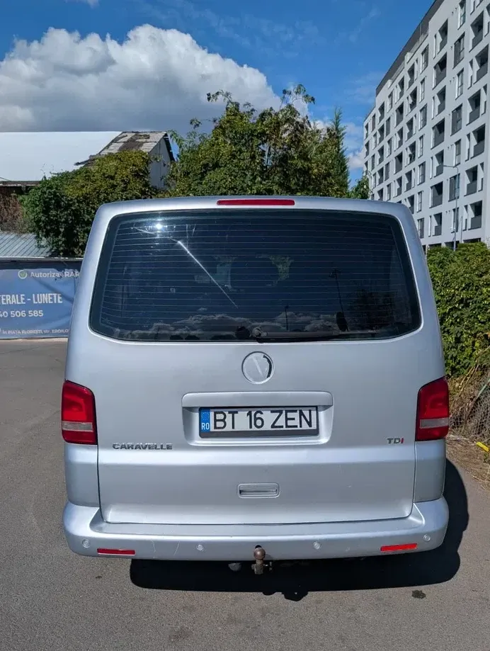 Volkswagen Caravelle — imagine 5