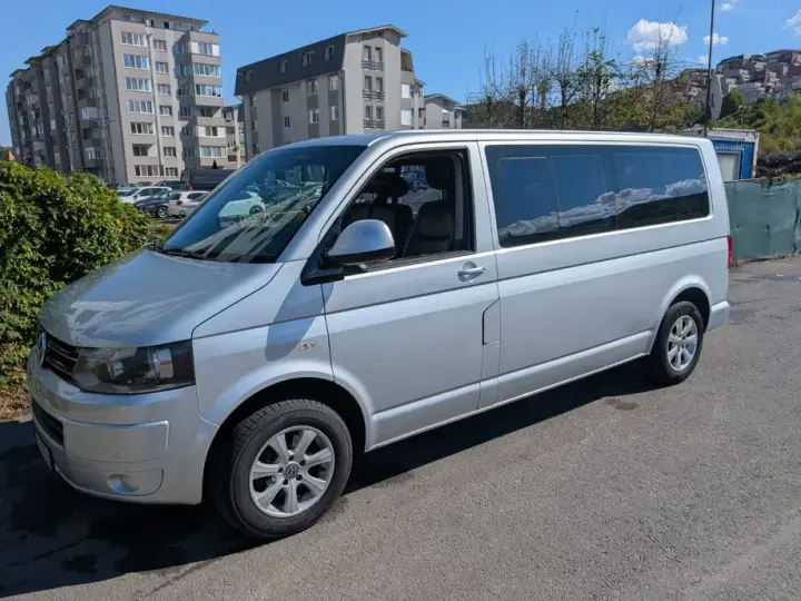 Volkswagen Caravelle