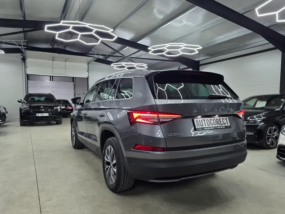 Škoda Kodiaq 2.0 TSI 4X4 DSG SportLine — imagine 4