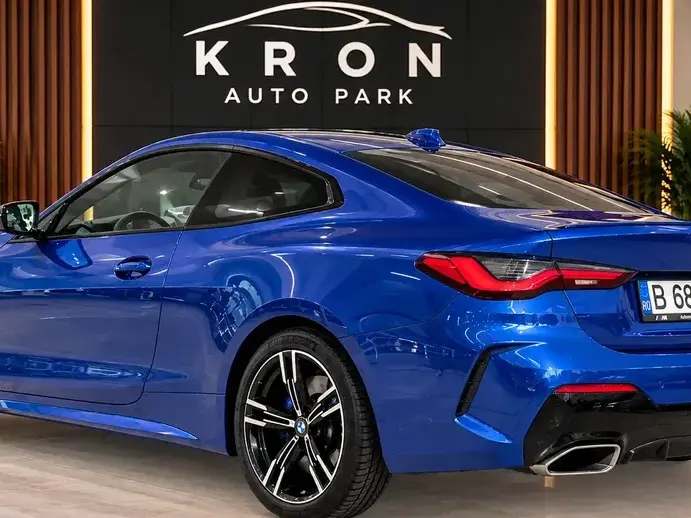 BMW M4 M440i xDrive AT MHEV