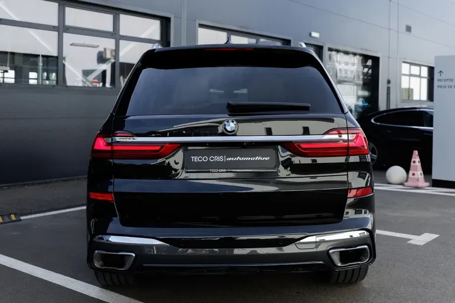 BMW X7 xDrive30d — imagine 2