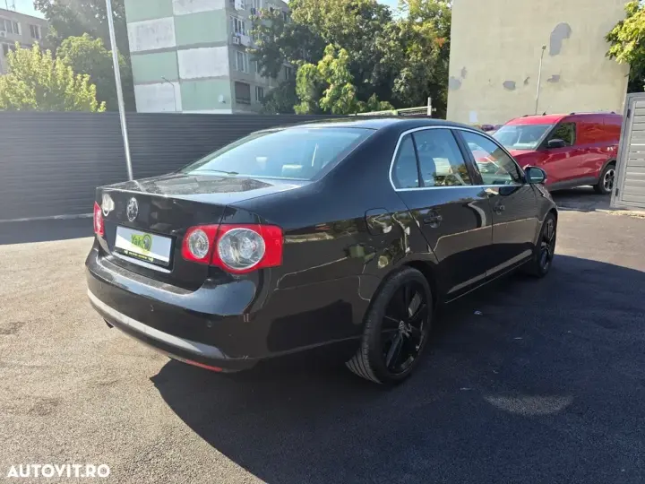 Volkswagen Jetta 2.0 TFSI Sportline DSG