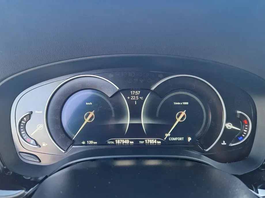 BMW Seria 5 G30/G31 520d xDrive AT — imagine 3