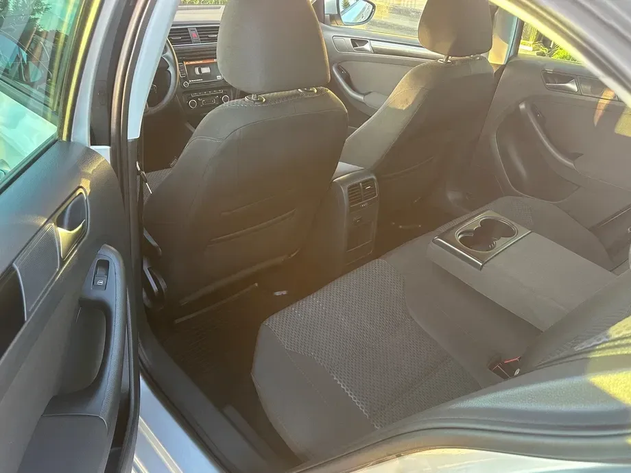 Volkswagen Jetta A6 — imagine 10