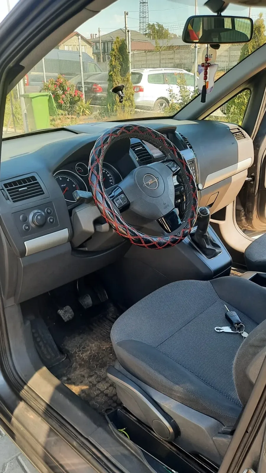 Opel Zafira C — imagine 4