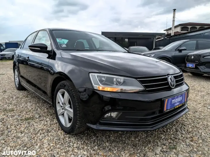 Volkswagen Jetta 2.0 TDI DSG Comfortline