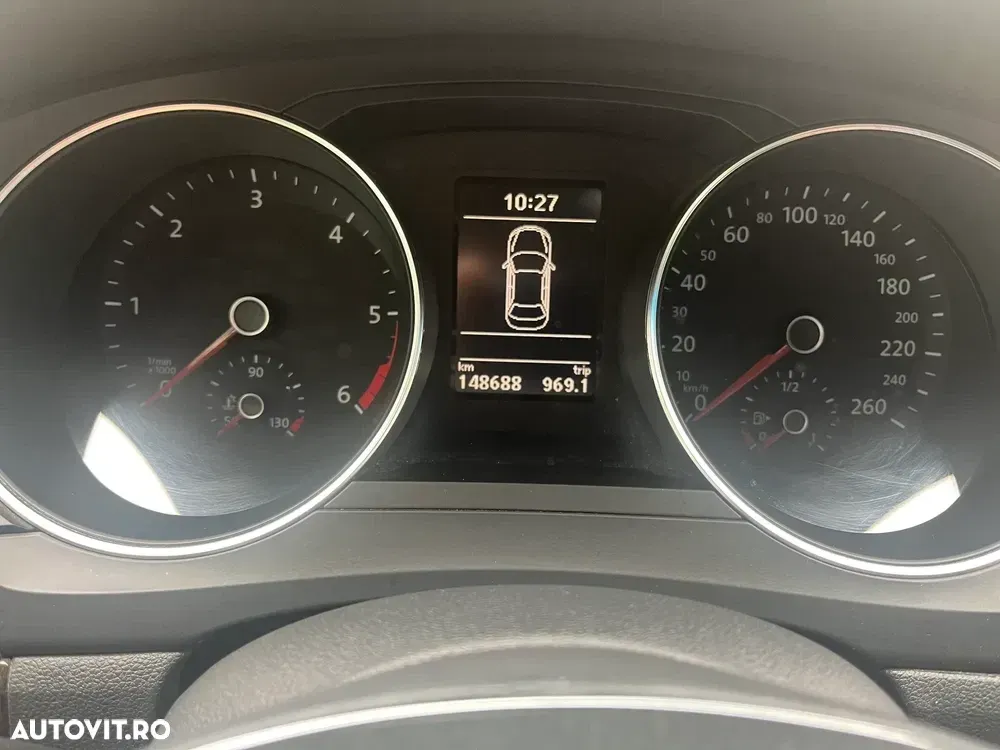 Volkswagen Jetta 2.0 TDI Comfortline — imagine 2