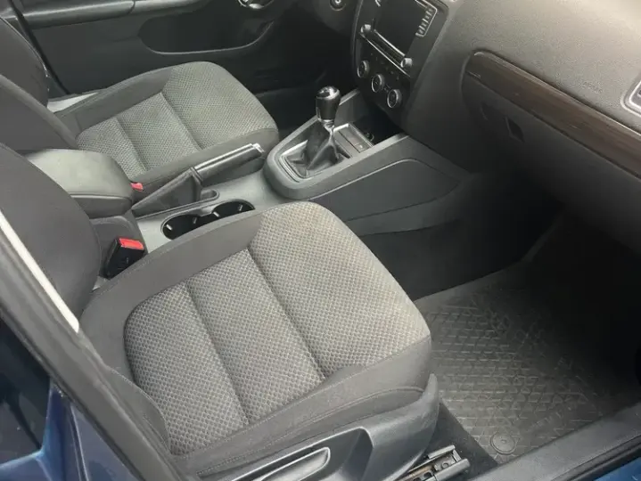 Volkswagen Jetta 2.0 TDI Comfortline