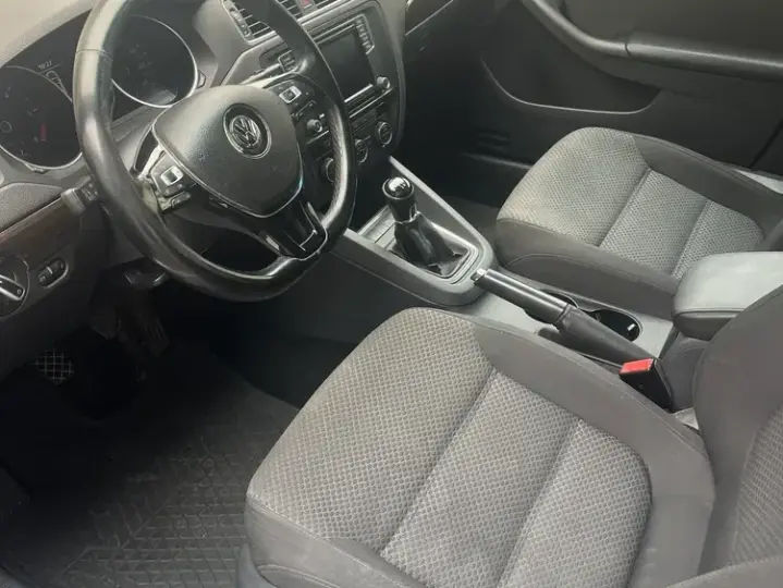 Volkswagen Jetta 2.0 TDI Comfortline