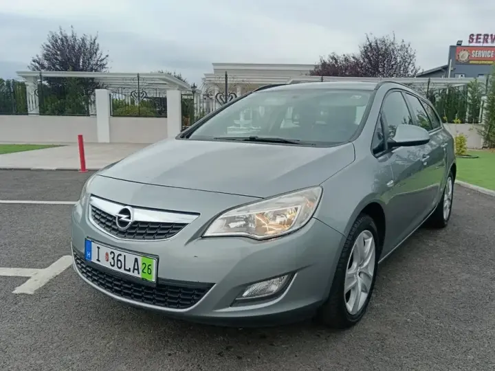 Opel Astra J 1.7 CDTI DPF