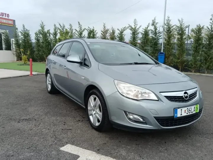 Opel Astra J 1.7 CDTI DPF
