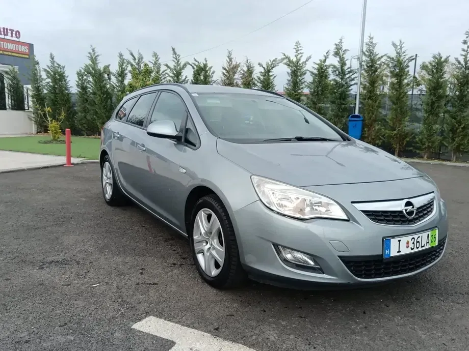 Opel Astra J 1.7 CDTI DPF — imagine 2