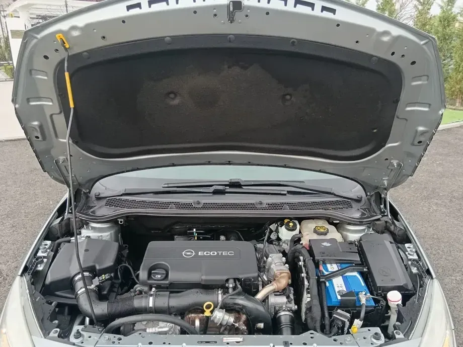 Opel Astra J 1.7 CDTI DPF — imagine 9