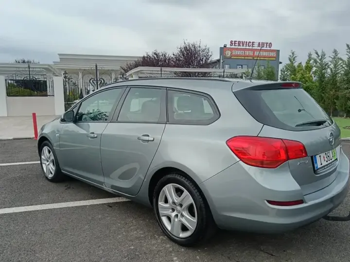 Opel Astra J 1.7 CDTI DPF