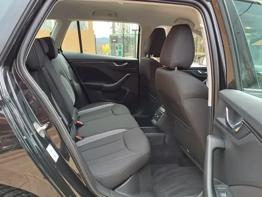 Škoda Kamiq 1.5 TSI DSG Style — imagine 9