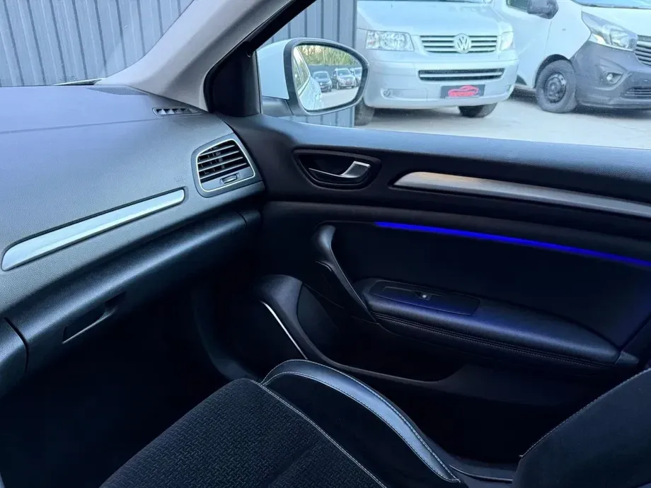 Renault Mégane TCe 140 EDC GPF Intens — imagine 10