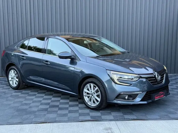 Renault Mégane TCe 140 EDC GPF Intens
