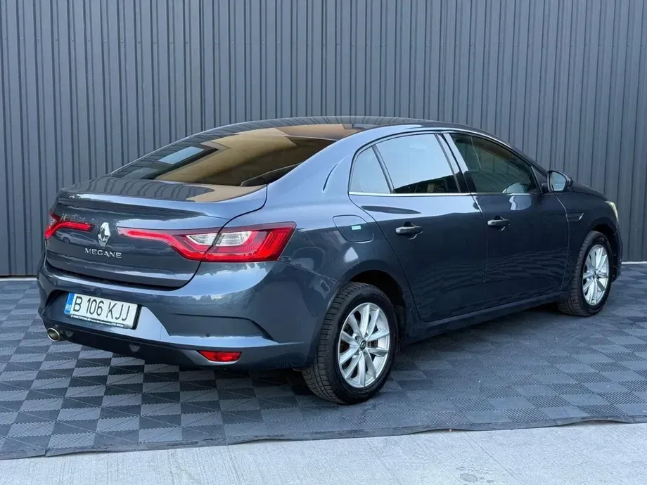 Renault Mégane TCe 140 EDC GPF Intens — imagine 4