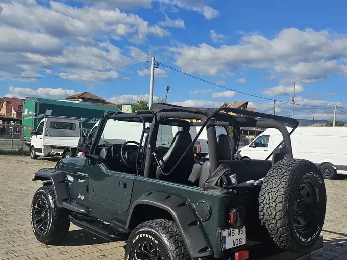 Jeep Wrangler 2.4 Sport