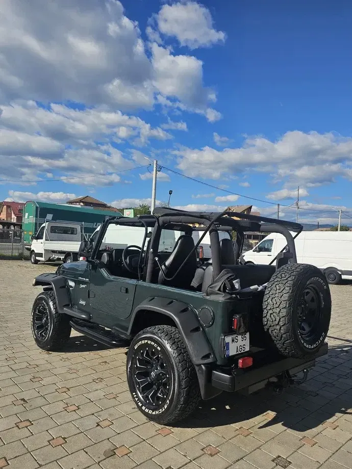Jeep Wrangler 2.4 Sport — imagine 5