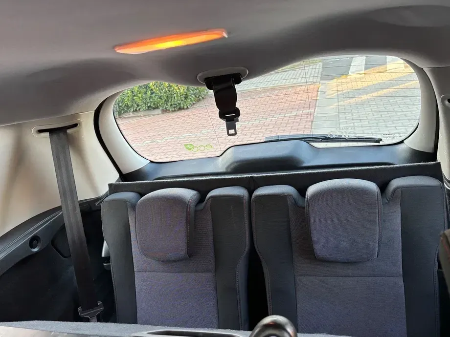 Renault Grand Scenic — imagine 9