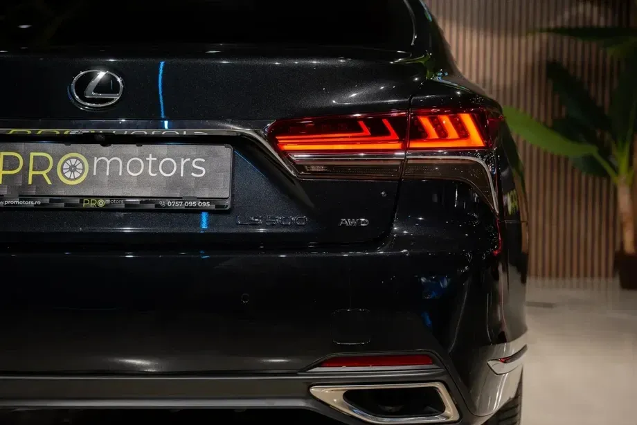 Lexus LS V — imagine 8