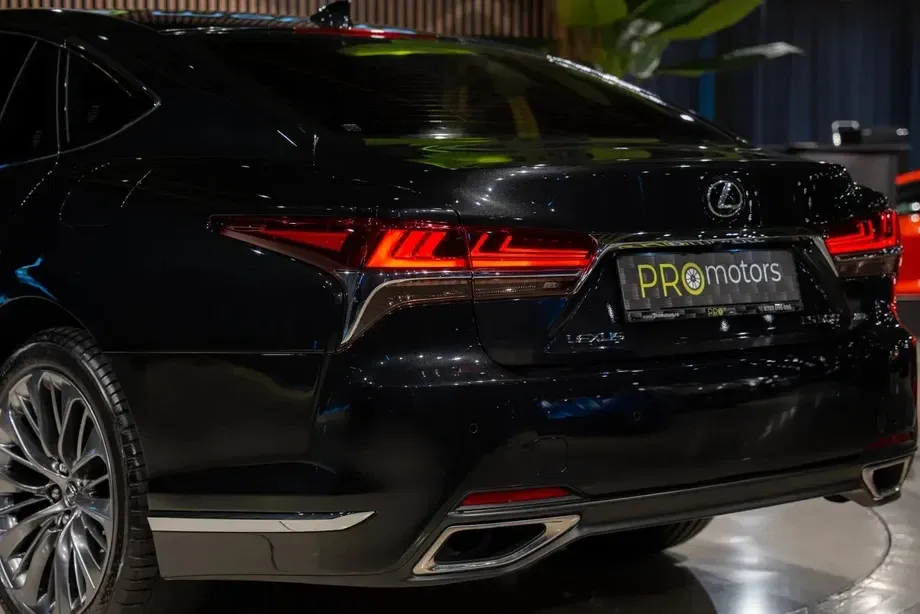 Lexus LS V — imagine 5