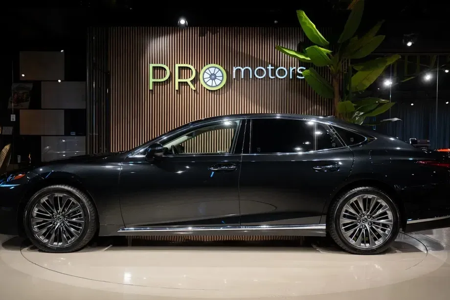 Lexus LS V — imagine 3