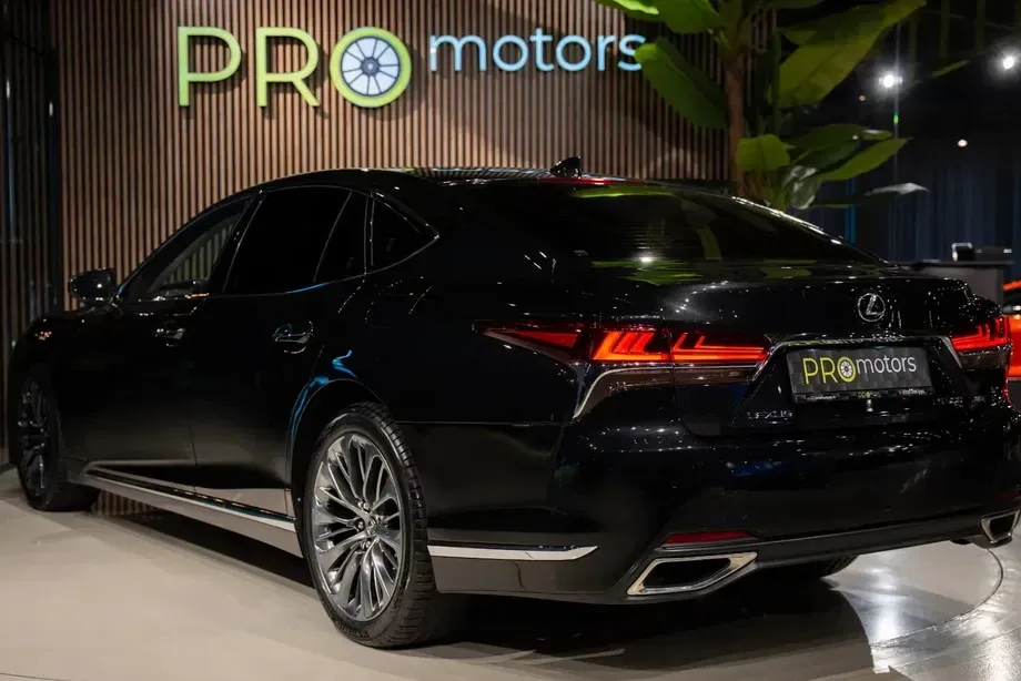 Lexus LS V — imagine 9