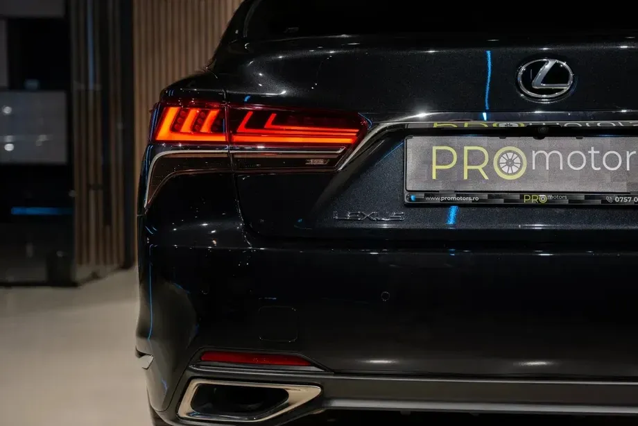 Lexus LS V — imagine 7